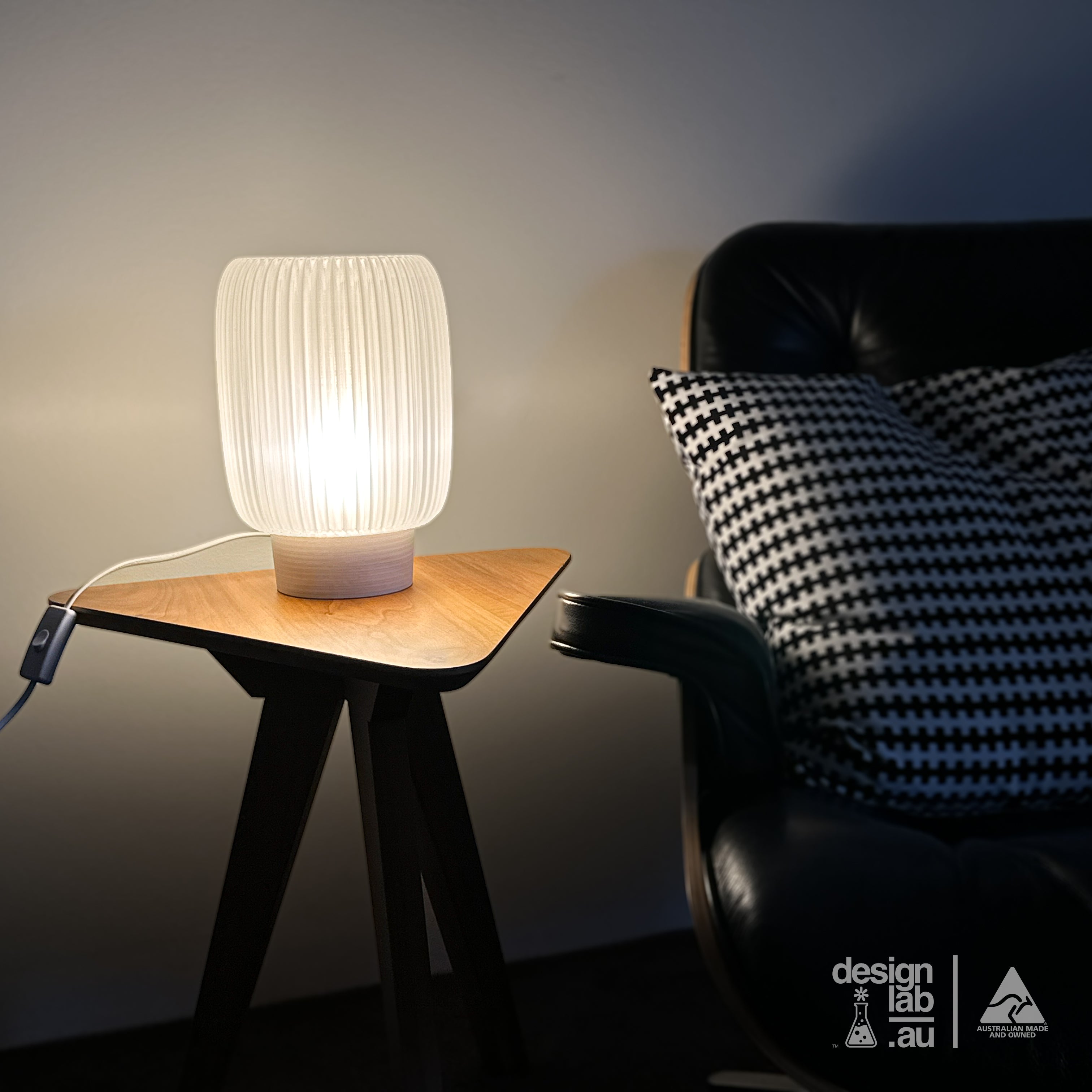 White translucent shade | 7 base colours