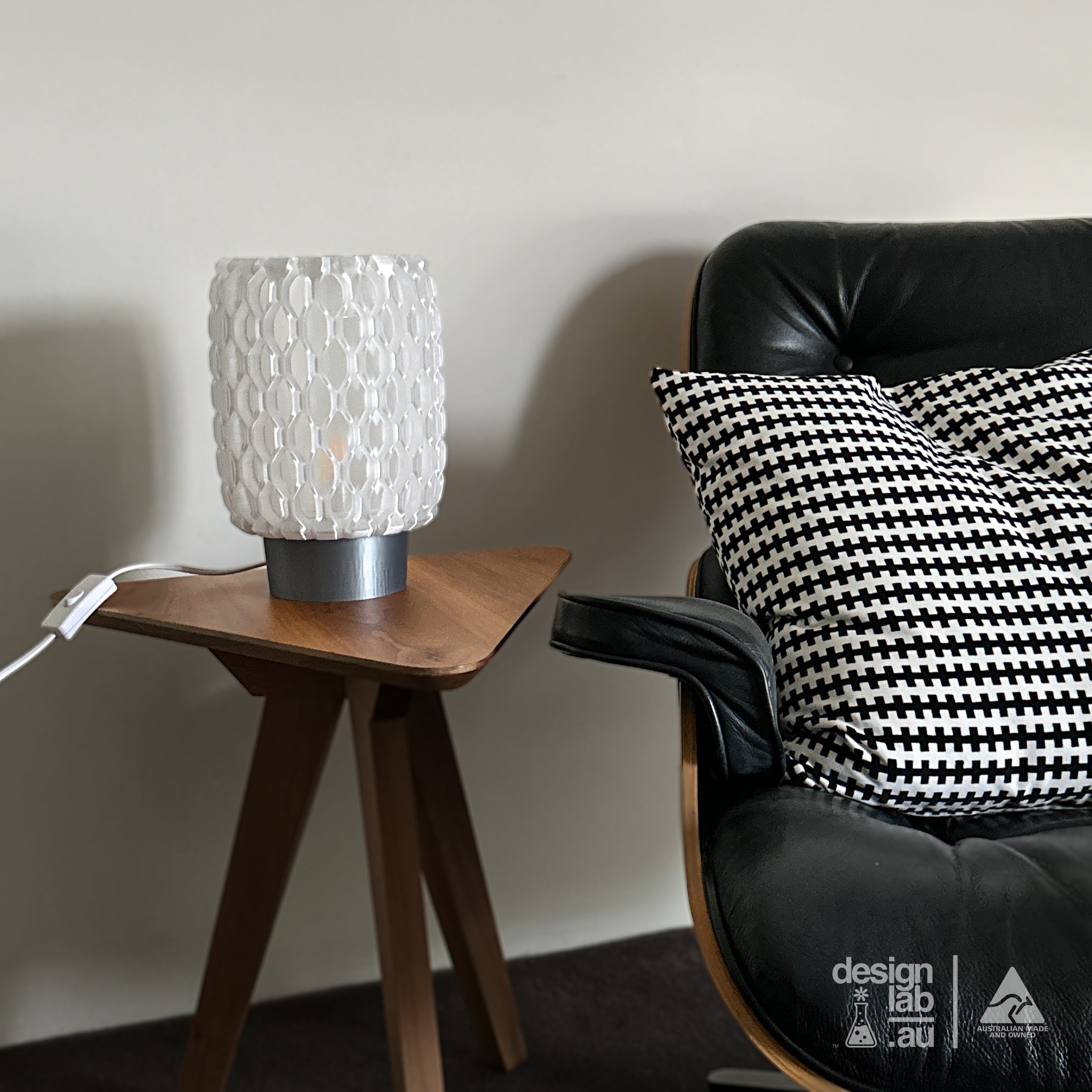 Clear translucent shade | 7 base colours