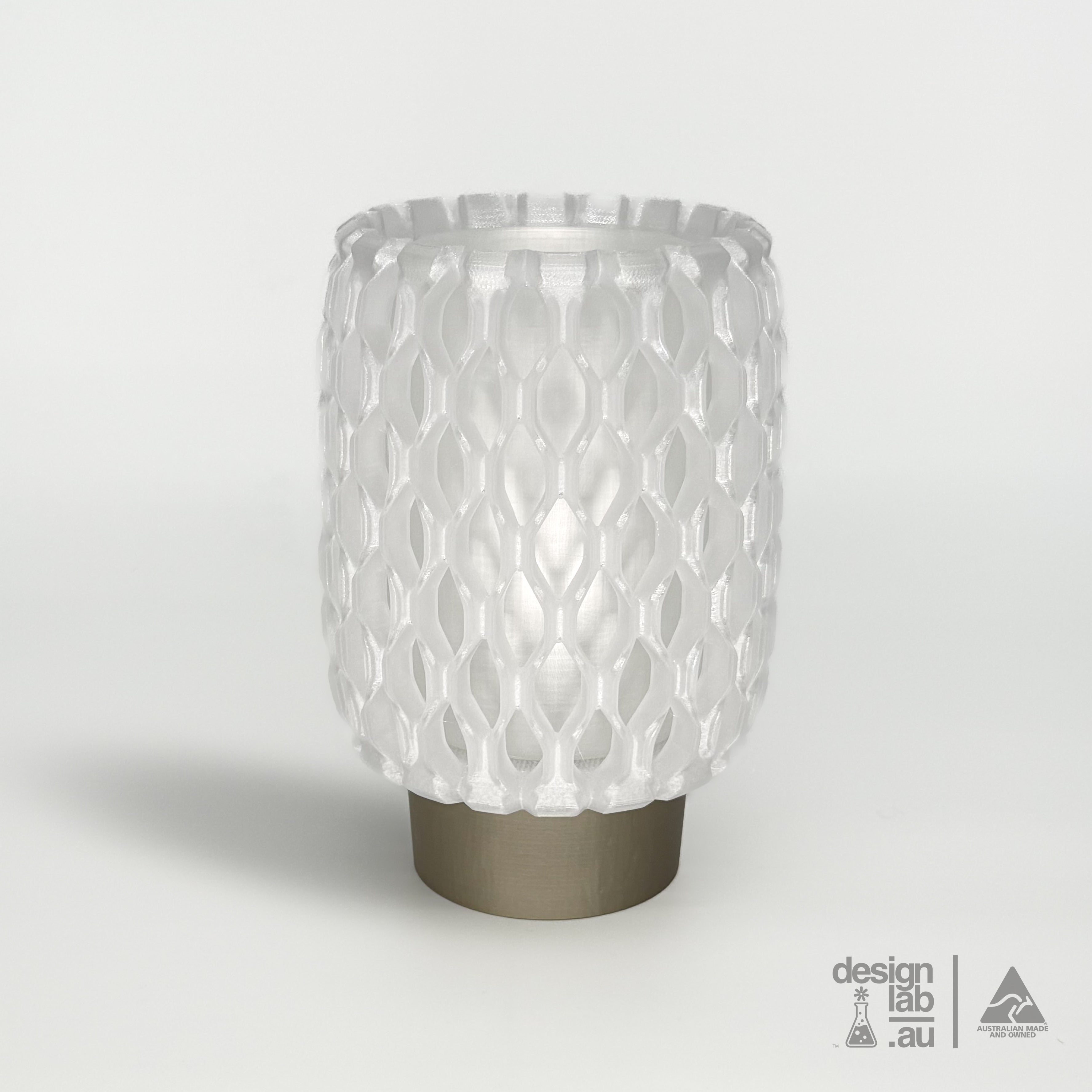 Clear translucent shade | 7 base colours